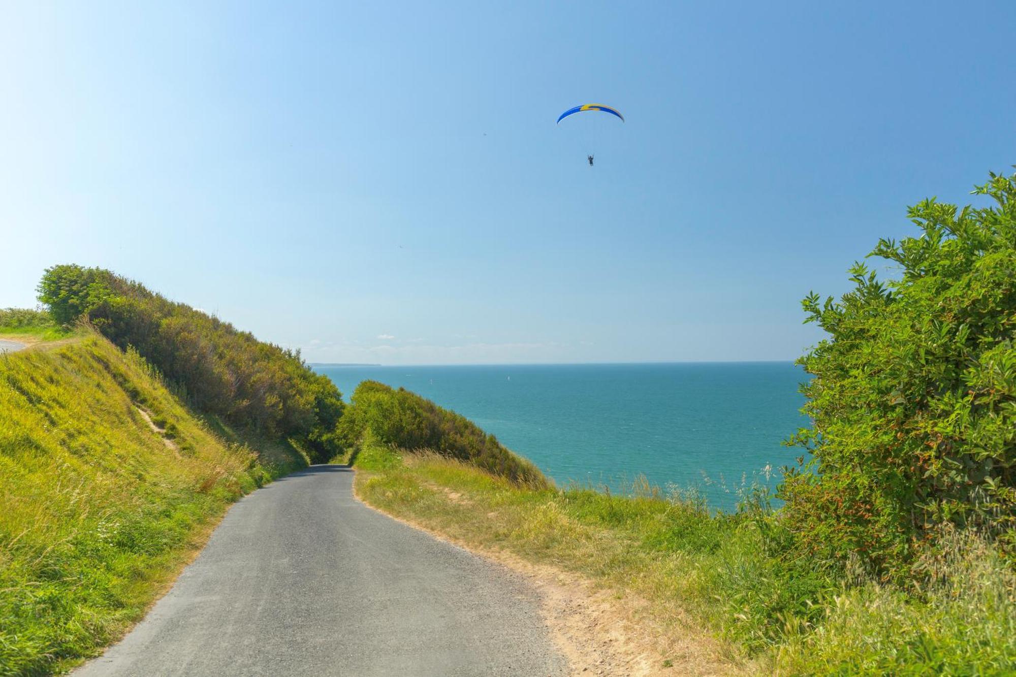 Les Pommiers Duplex Cosy Tout Confort Dans Maison Neuve Avec Terrasse Entree Independante 5 Mn De Bayeux Et 10 Mn Plage Du Debarquement Sommervieu Екстер'єр фото